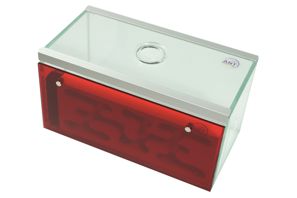 Red cover for Lubi